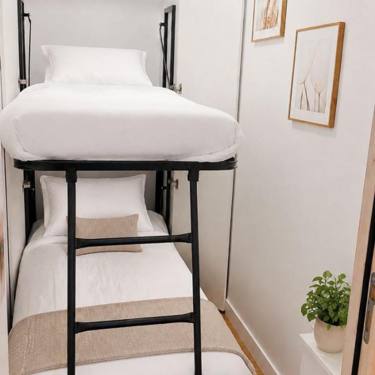 Incroyable T2 neuf et spacieux - Garage privé - Two-Bedroom Apartment - 17