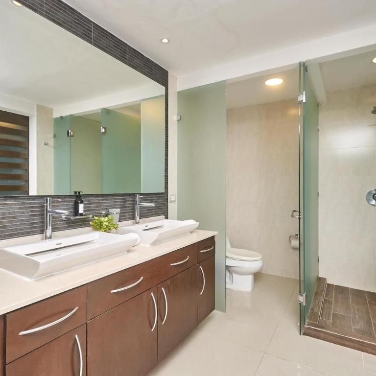 Mareazul Luxury Condo Beach & Resort Pools - Apartment mit 2 Schlafzimmern und Balkon - 11