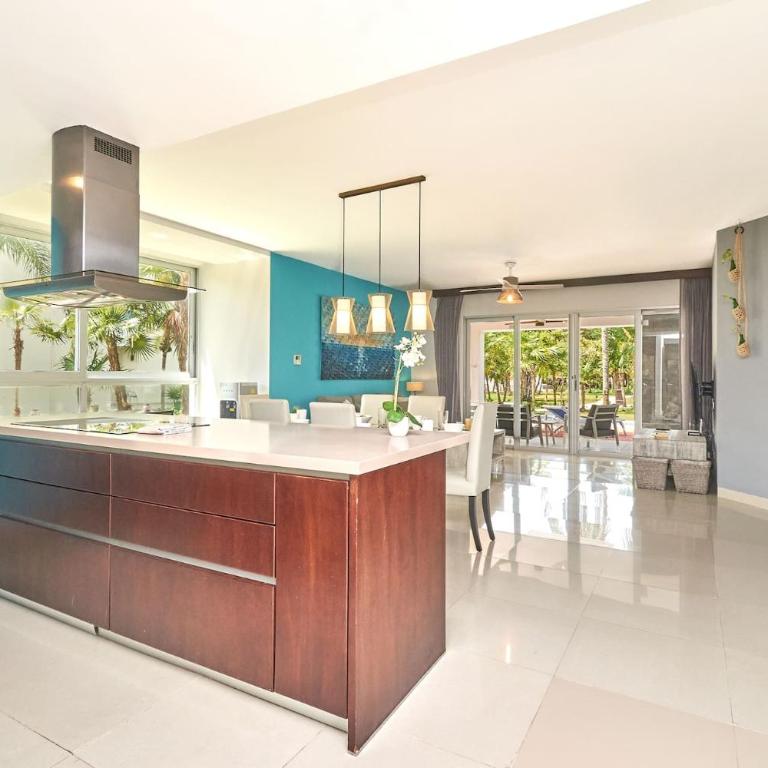 Mareazul Luxury Condo Beach & Resort Pools - Apartment mit 2 Schlafzimmern und Balkon - 22