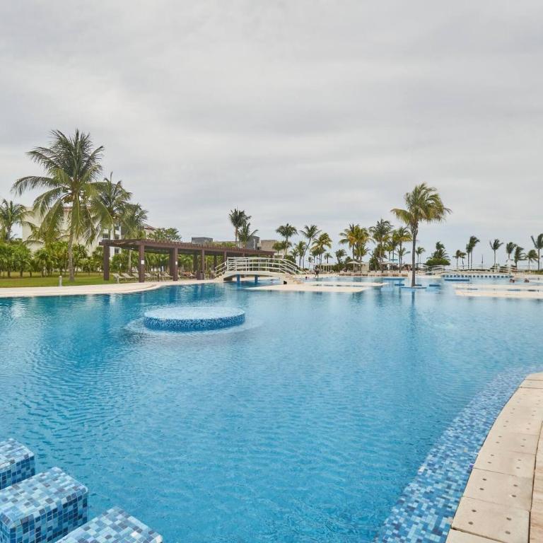 Mareazul Luxury Condo Beach & Resort Pools - Apartment mit 2 Schlafzimmern und Balkon - 35
