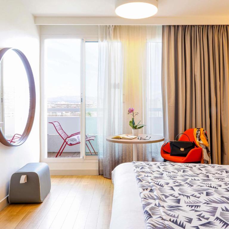 Mercure Marseille Centre Prado Vélodrome - Chambre Lit King-Size Privilège avec Terrasse - 4