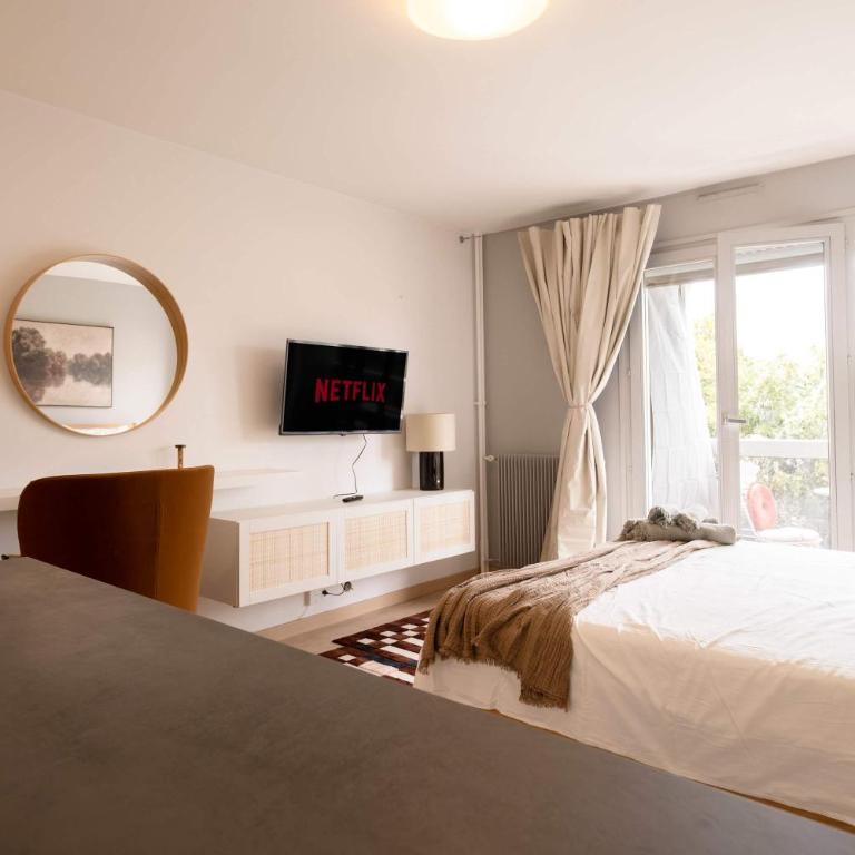 Mornet Studio with Balcony - Appartement - 9