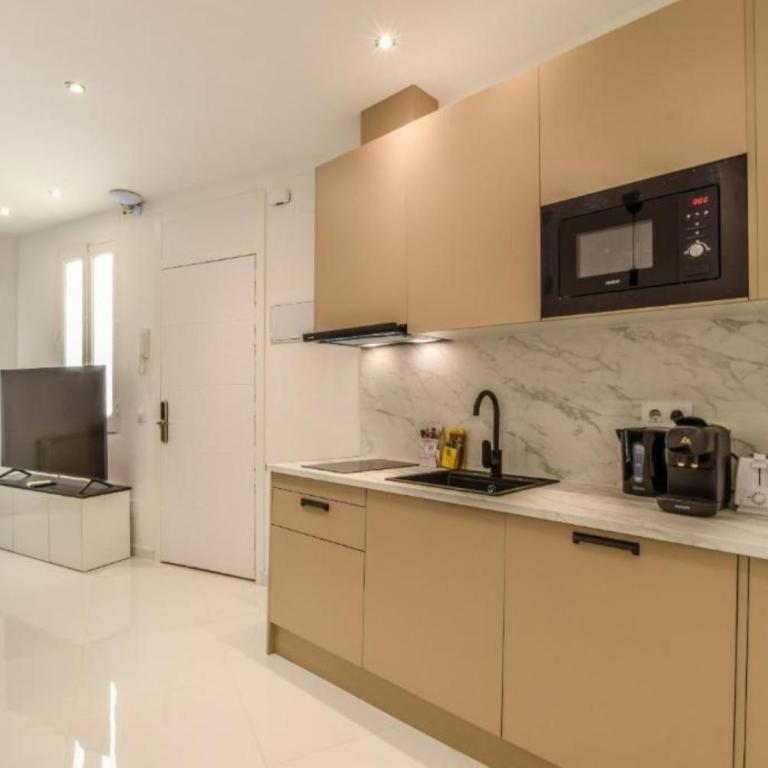 AmazINN Places Embajadores V - Superior Apartment mit 2 Schlafzimmern - 15