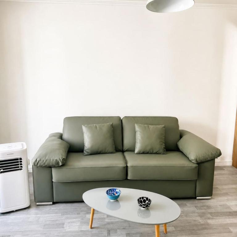 Studio lumineux avec balcon proche tram - Studio - 4