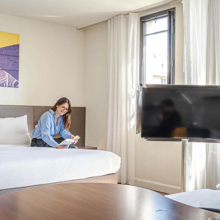 Novotel Suites Paris Montreuil Vincennes - Suite Supérieure avec Lit Double et Canapé-Lit - 1