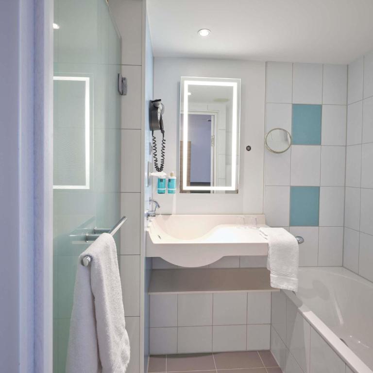 Novotel München City - Superior Business Zimmer - 7