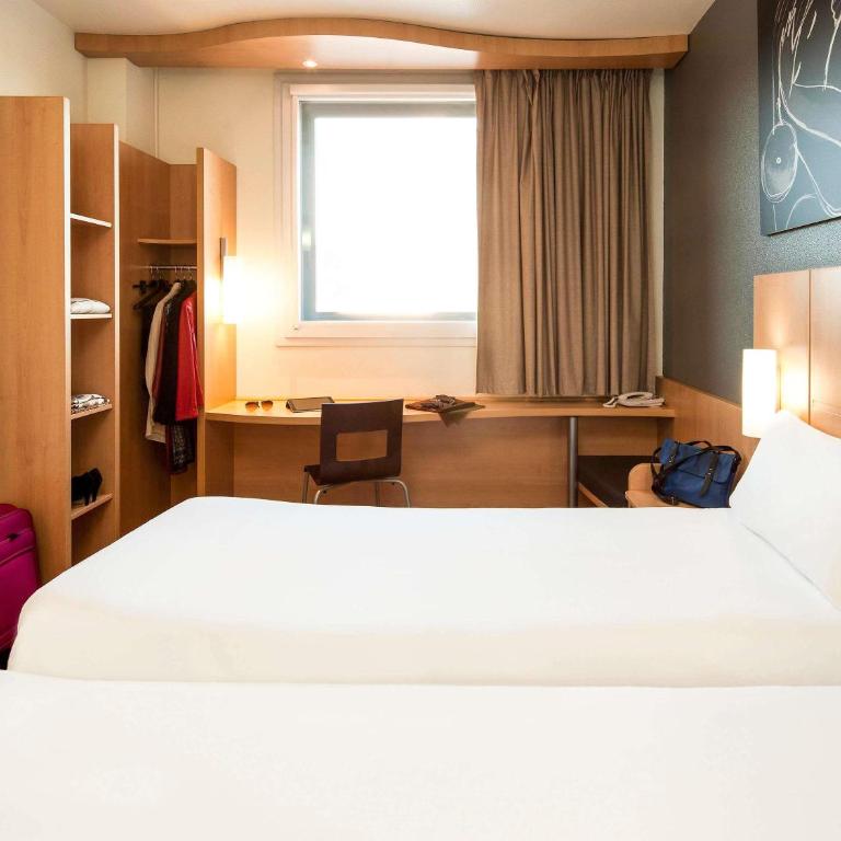 Ibis Barcelona Meridiana - Camera Standard Doppia con Letti Singoli - 5