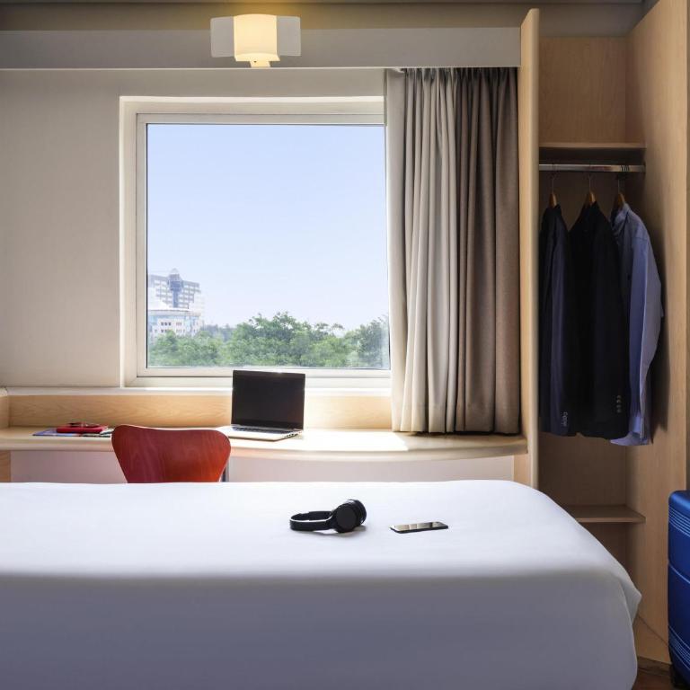 Ibis Guadalajara Expo - Standard Queen Room - 2