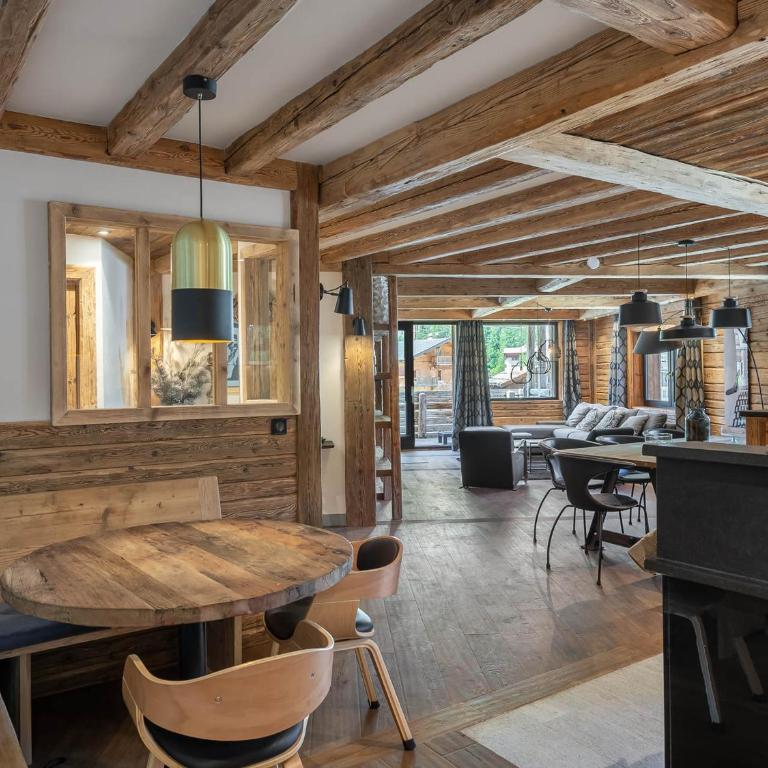 Appartement de luxe avec sauna et terrasse au centre de Val d'Isère - Four-Bedroom Apartment - 11