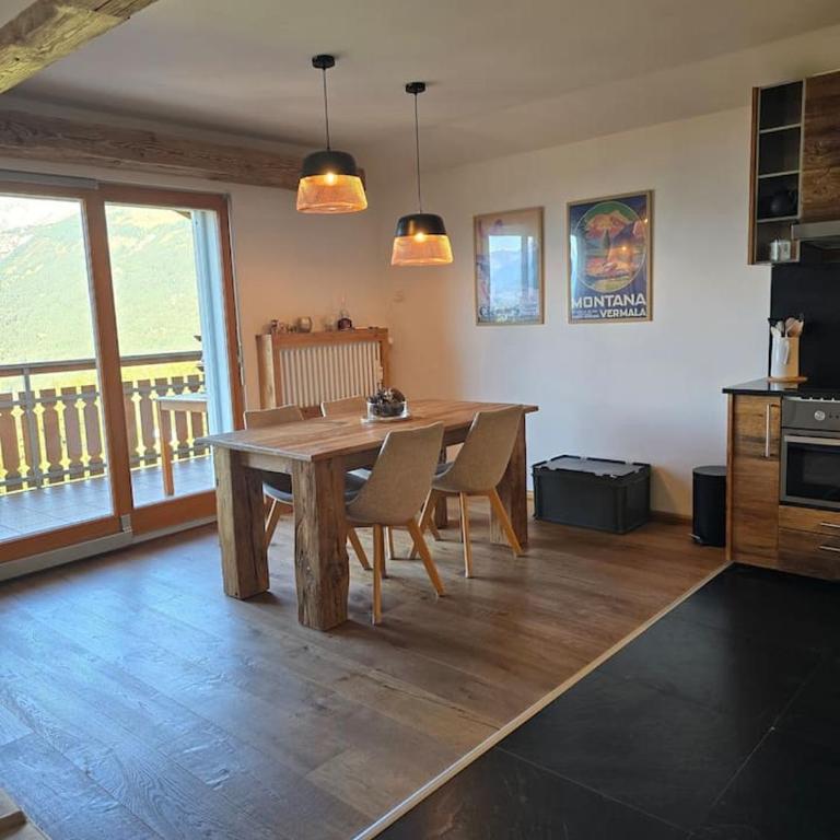Appart chalet vieux bois, vue Alpes, Crans-Montana - Apartment - 3