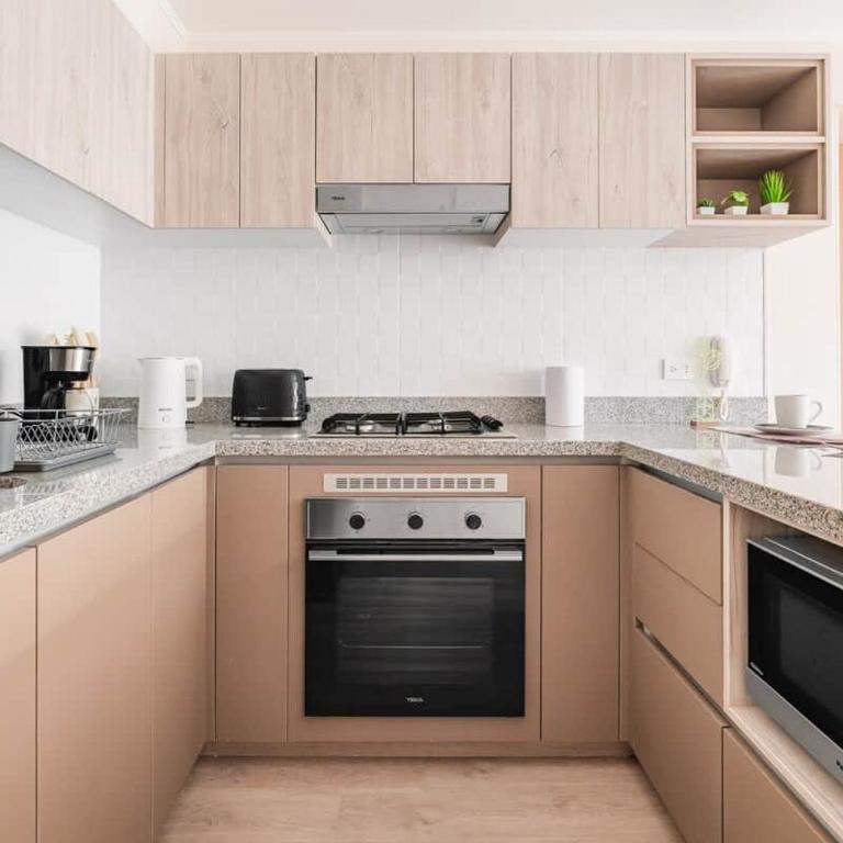 2BR Premium Privado · Larco · A/C · Recep. 24h - Two-Bedroom Deluxe Apartment with Balcony - 20