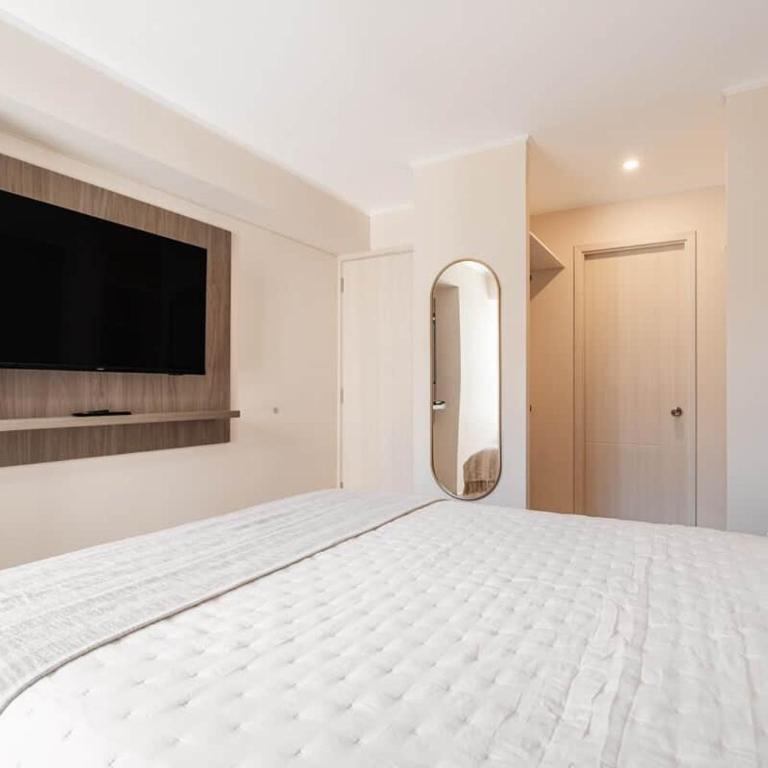 2BR Premium Privado · Larco · A/C · Recep. 24h - Two-Bedroom Deluxe Apartment with Balcony - 21
