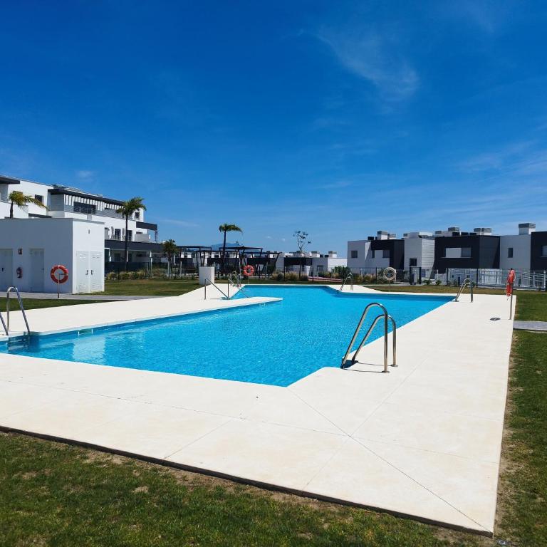 New 3-Bedroom Apartment with Panoramic Views Pool Gym & Parking in Habitat Valle Romano - Three-Bedroom Apartment - 1