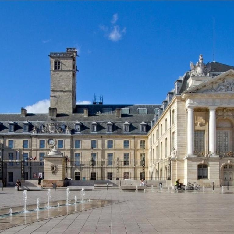 Hyper centre, rue piétonne, calme et lumineux JM1B - Monolocale - 13