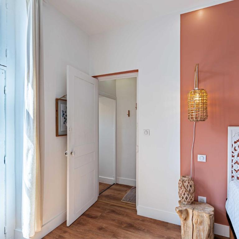 Maison Magnolia - Chambres d'hotes - Chambre Lit Queen-Size avec Balcon - 4