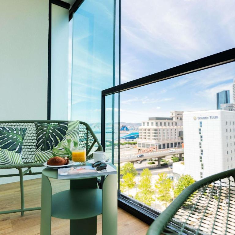 Novotel Suites Marseille Centre Euromed - Suite Lit Queen-Size Supérieure avec Balcon - 1
