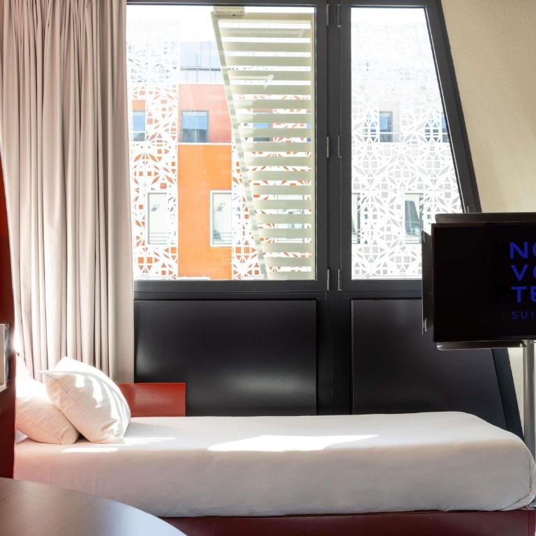 Novotel Suites Marseille Centre Euromed - Suite Supérieure avec Lit Double et 2 Lits Simples - 2