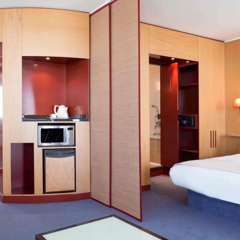 Novotel Suites Marseille Centre Euromed - Suite Supérieure Un Lit Double et Un Lit Simple - 4