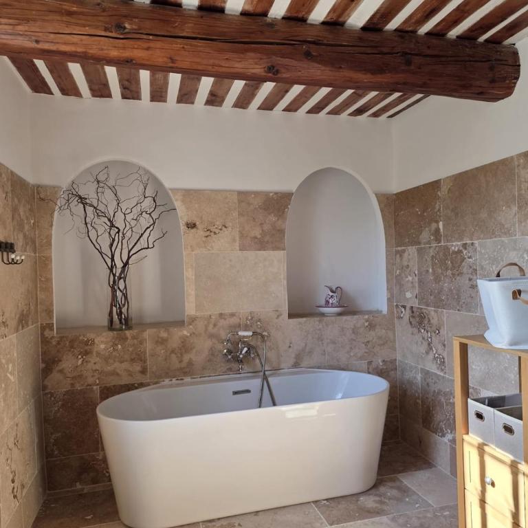 Mas d'exception à Mallemort avec piscine - Maison 3 Chambres - 17