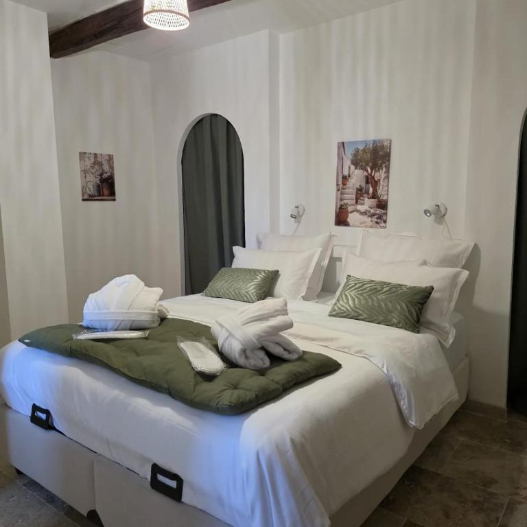 Mas d'exception à Mallemort avec piscine - Maison 3 Chambres - 22