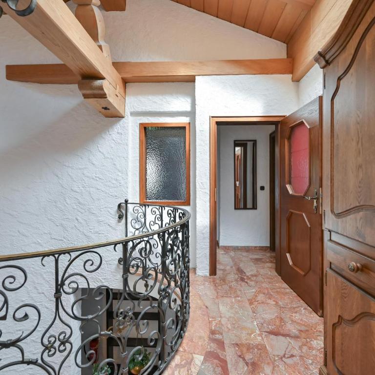 Ferienhaus AlpenVilla - mit Sauna und Sommerhörnerbahnen kostenlos - Ferienhaus - 100