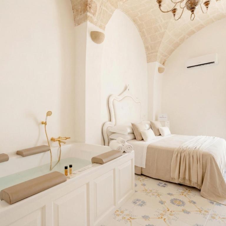 Palazzo Principessa - Apartment with Balcony - 23