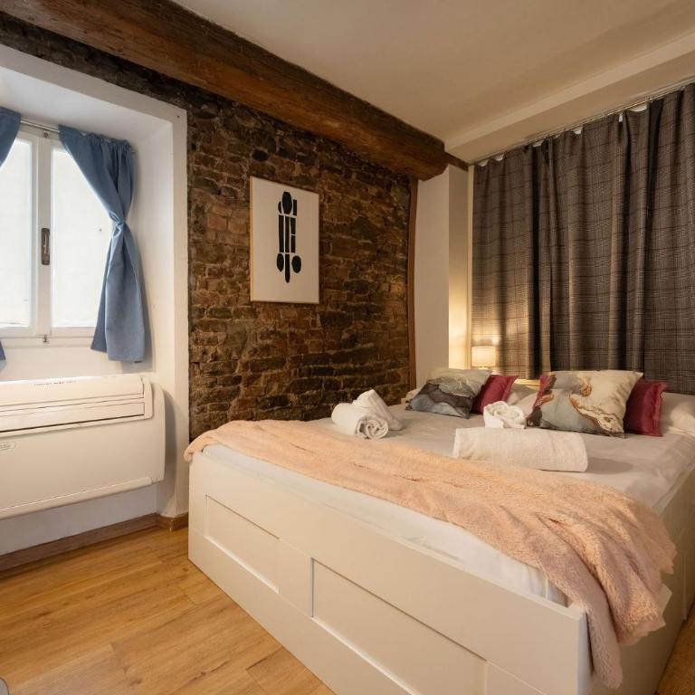 Keys of Italy - Sprone 15 - 2 bedroom family apartment by Ponte Vecchio - Two-Bedroom Apartment - 2