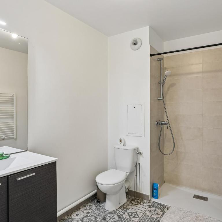 Chic apart with parking near Paris - Appartement 1 Chambre - 8