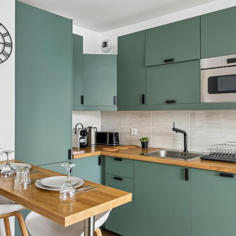 Chic apart with parking near Paris - Appartement 1 Chambre - 12