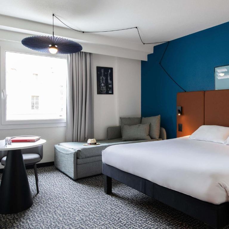 ibis Lausanne Centre - Dreibettzimmer mit 1 Doppelbett und 1 Schlafsofa - 1