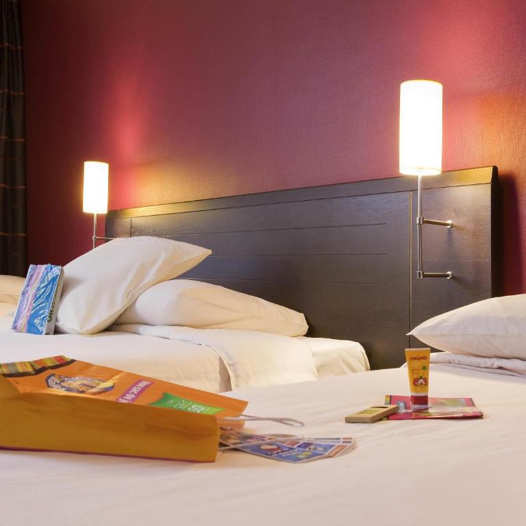 Ibis Styles Metz Centre Gare - Suite Familiale Standard avec 1 Lit Double et 1 Canapé - 1