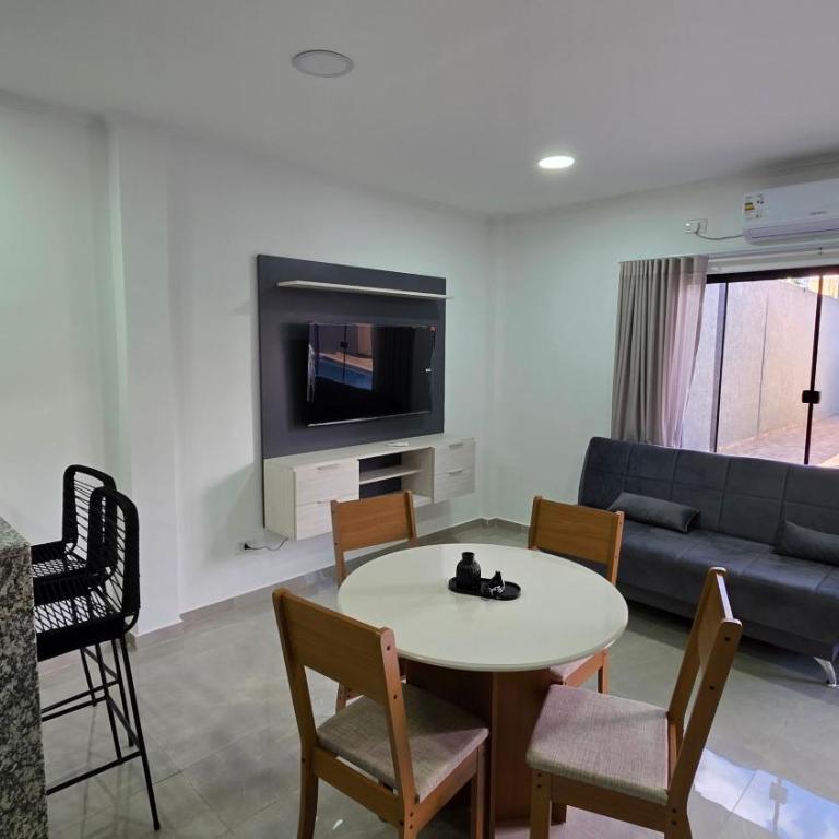 NUEVO Alojamiento con Pileta, Parrilla y Estacionamiento en Puerto Iguazú - Maisonette - 7