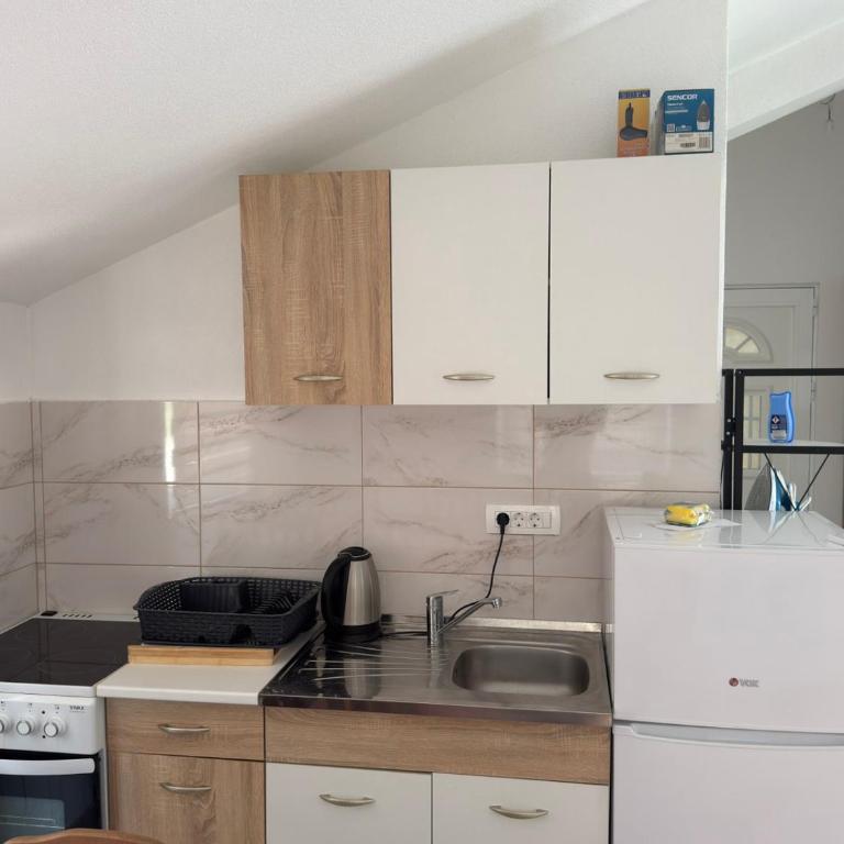 Apartment Radović - Studio sa Terasom - 4