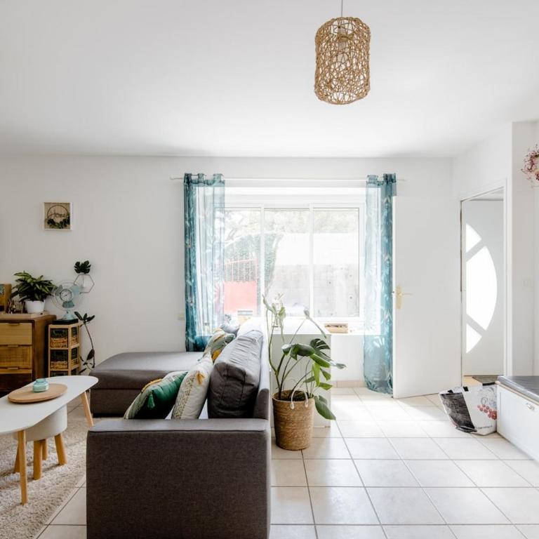 Maison comme à la campagne sur les bords de Sèvre - 2 chambres - Two-Bedroom House - 3