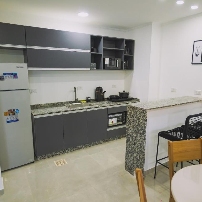 NUEVO Alojamiento con Pileta, Parrilla y Estacionamiento en Puerto Iguazú - Maisonette - 21