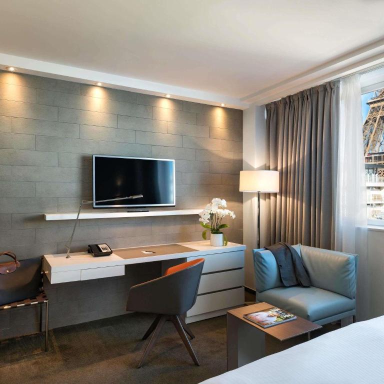 Pullman Paris Tour Eiffel - Chambre Lit King-Size Supérieure - Vue sur Tour Eiffel - 3