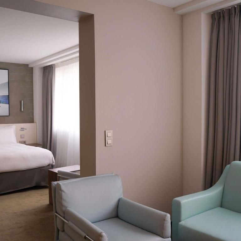 Pullman Paris Tour Eiffel - Suite Junior Lit King-Size avec Canapé-Lit - Vue sur Tour Eiffel - 7