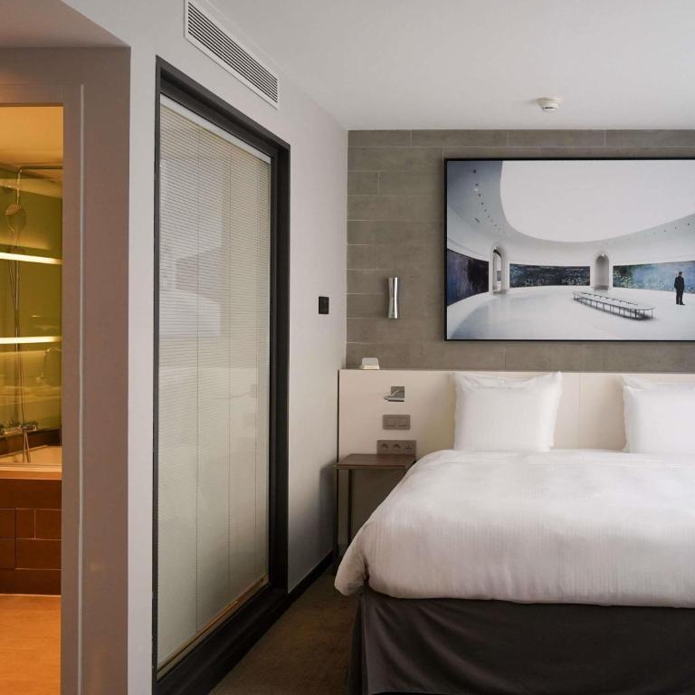Pullman Paris Tour Eiffel - Suite Junior Lit King-Size avec Canapé-Lit - Vue sur Tour Eiffel - 8