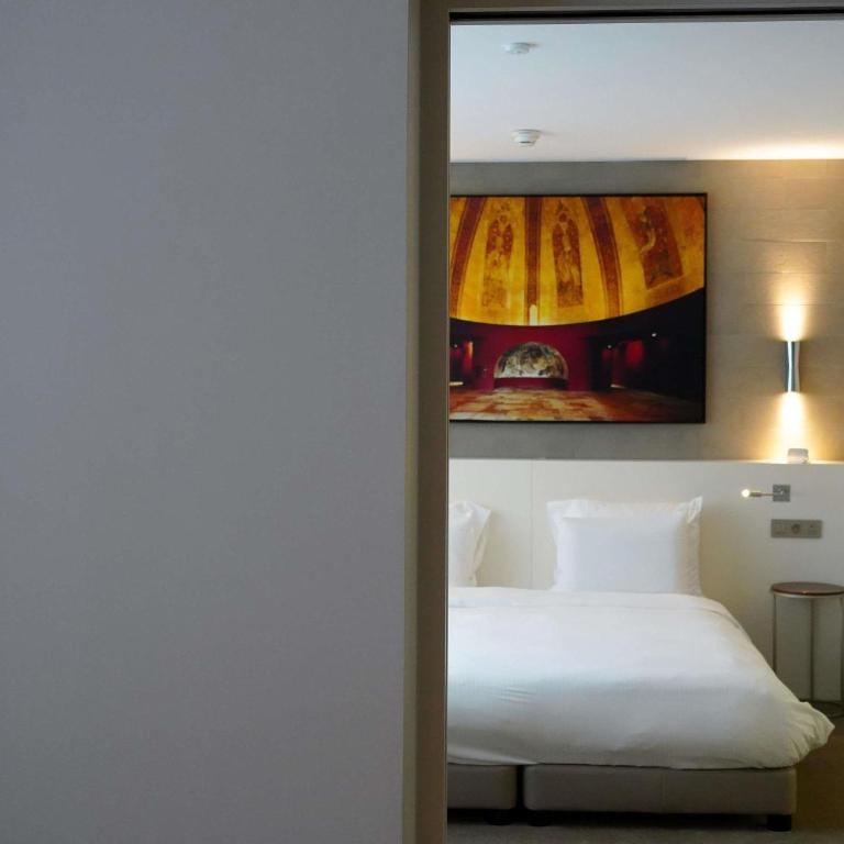 Pullman Paris Tour Eiffel - Suite Familiale Junior avec Lit King-Size et Canapé-Lit - 11
