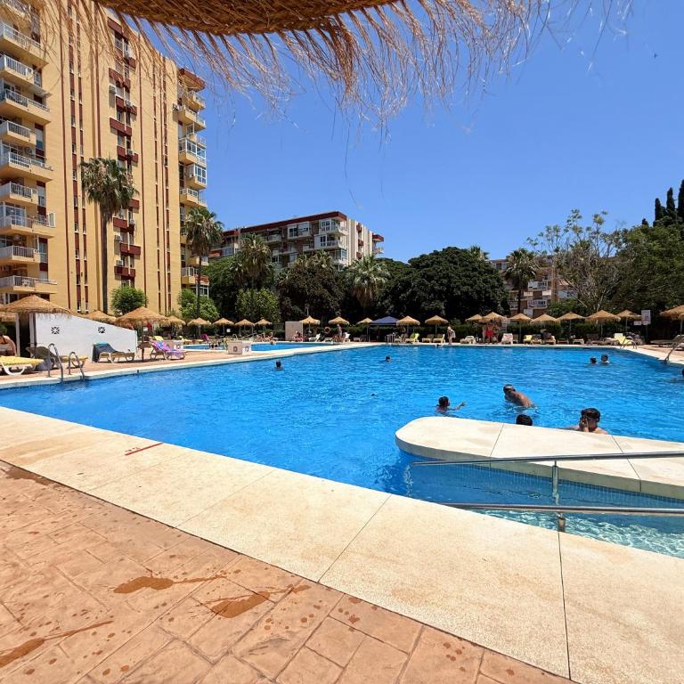 Vistas al mar y piscina Ático en Benalmádena cerca a la playa - Apartment mit 1 Schlafzimmer - 14