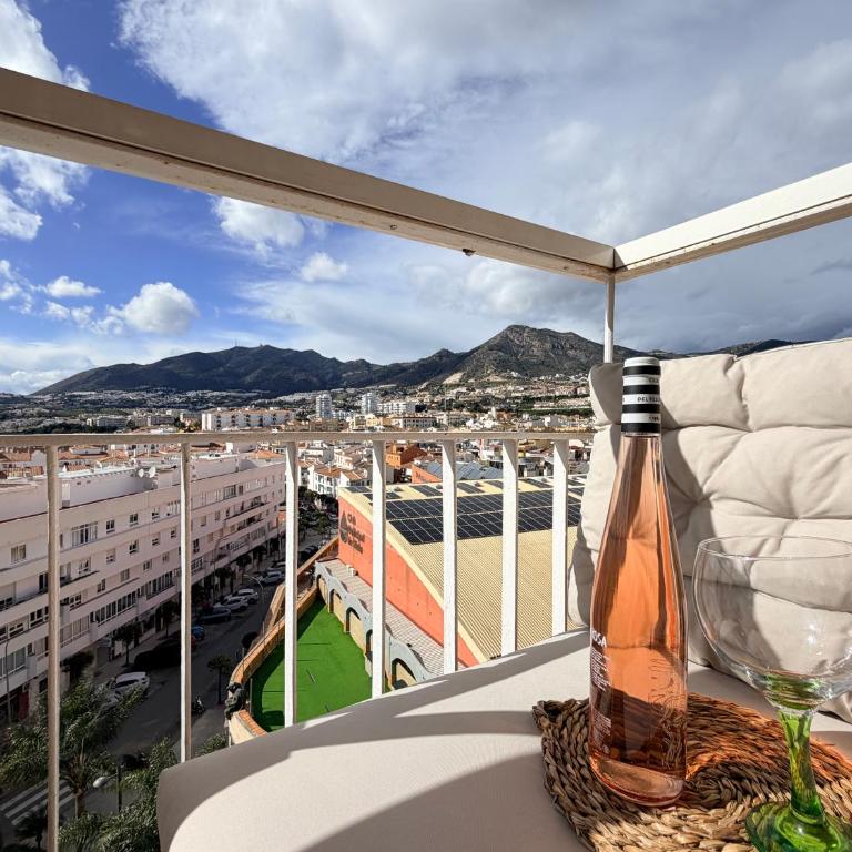 Vistas al mar y piscina Ático en Benalmádena cerca a la playa - Apartment mit 1 Schlafzimmer - 20