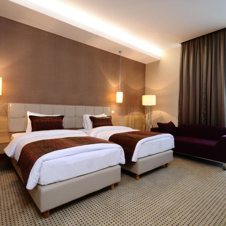 Ramada by Wyndham Podgorica - Standard Room with Two Single Beds - Non-Smoking - 4