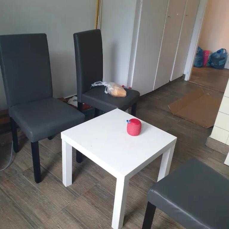 Guest House - One-Bedroom Apartment - 10