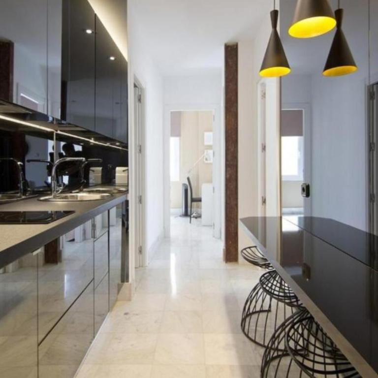 AmazINN Places Embajadores VI - Appartement 3 Chambres - 24