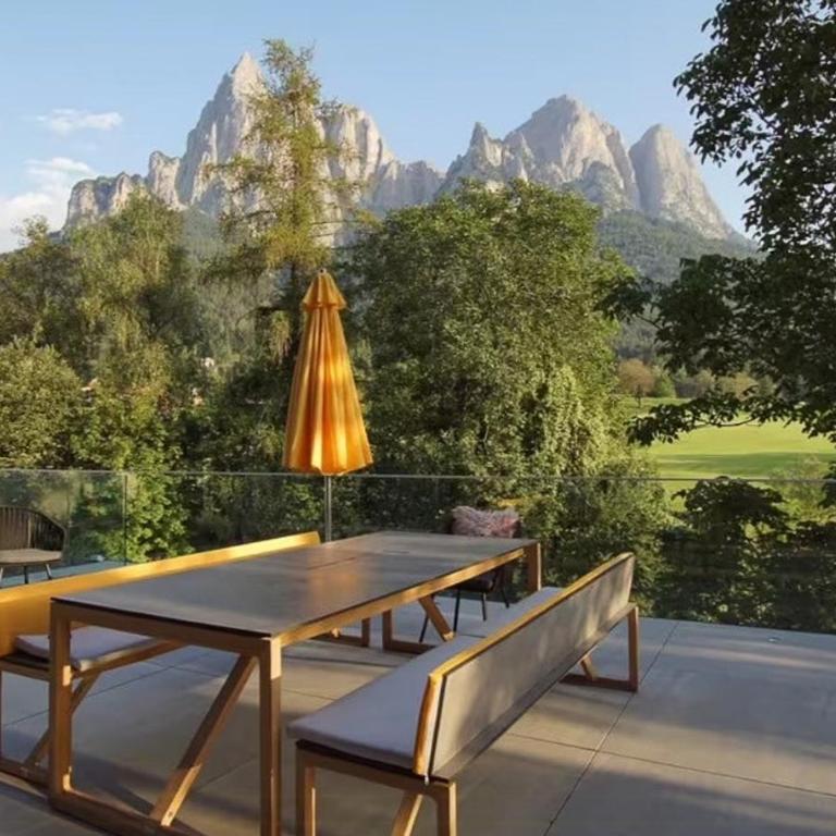 Alpine lodge at Schlern with panoramic sauna - Maison de Vacances - 60