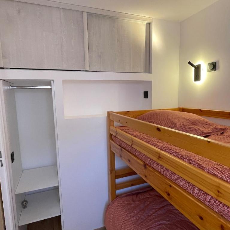 Chaleureux T3 proche des pistes Serre Chevalier Chantemerle Saint Chaffrey vue sur la Luc Alphand - Appartement 2 Chambres - 22