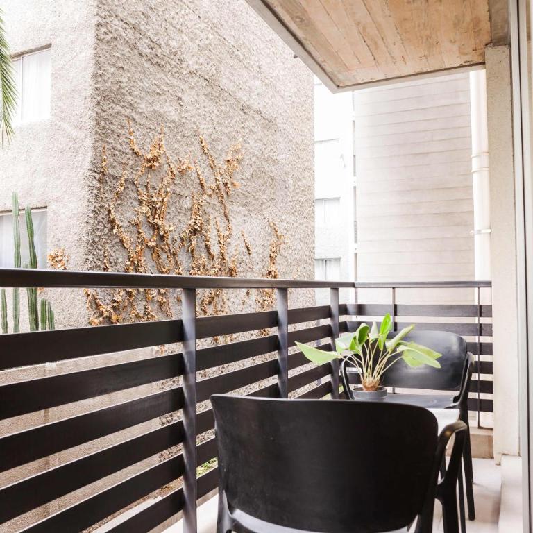 Central 1BR1BA in Santiago Balcony & Nearby Metro - Apartamento - 20