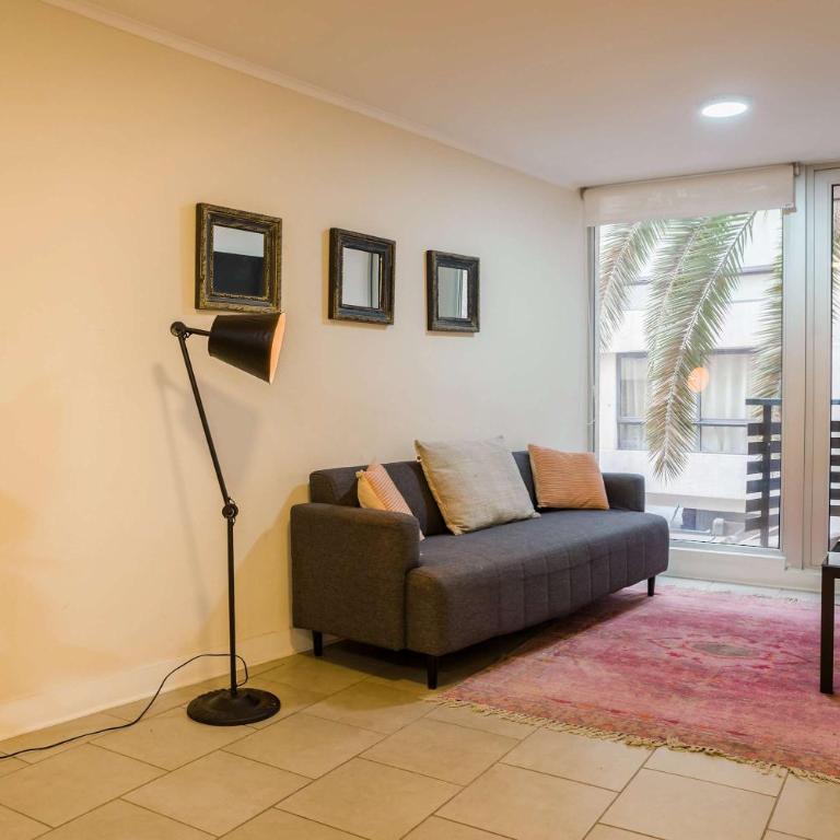 Central 1BR1BA in Santiago Balcony & Nearby Metro - Apartamento - 4