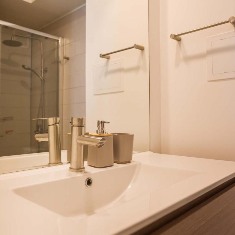 Chic Providencia Apt 2BR 2BA Sleeps 5 - Apartamento - 42