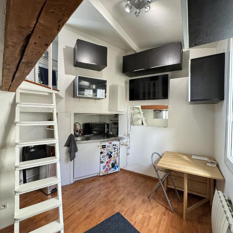 Petit Cocon sous les toits de Paris - Appartement 1 Chambre - 9